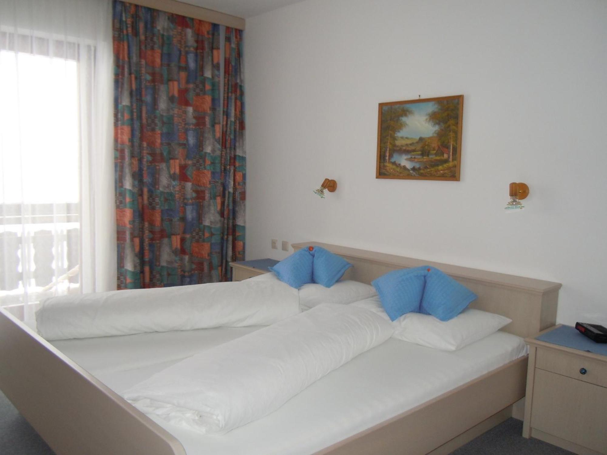 Pension Trojerhof Хайлигенблут Номер фото